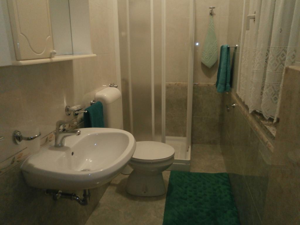 Apartments Nela โปเรช ภายนอก รูปภาพ